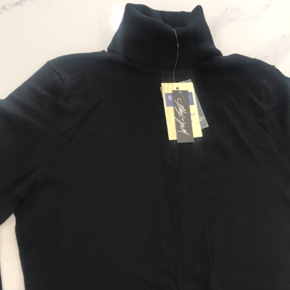 Lord & Taylor | Extra Fine Merino Wool Turtleneck | XS - Picture 5 of 11